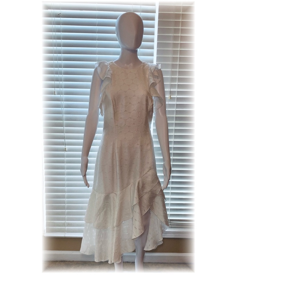 NWOT ✨ C/MEO Collective “Magnetise” Dress in Ivory, Tagged Large - Picture 3 of 12